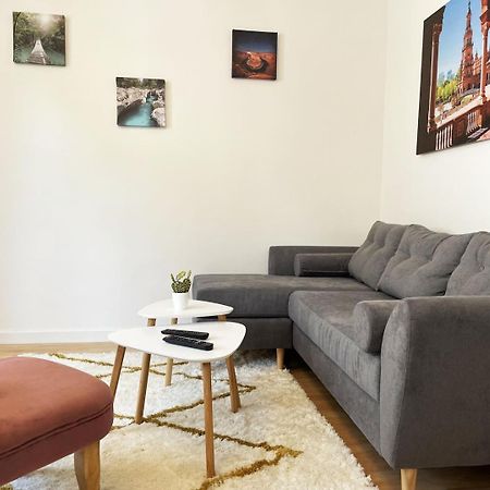 Apartamento Au Bord De L'Eure - Free Parking Chartres Exterior foto