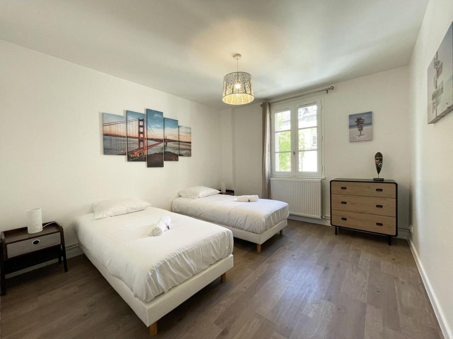 Apartamento Au Bord De L'Eure - Free Parking Chartres Exterior foto