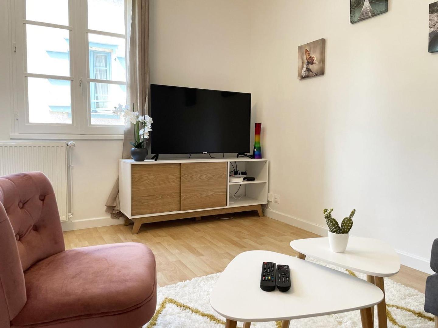 Apartamento Au Bord De L'Eure - Free Parking Chartres Exterior foto