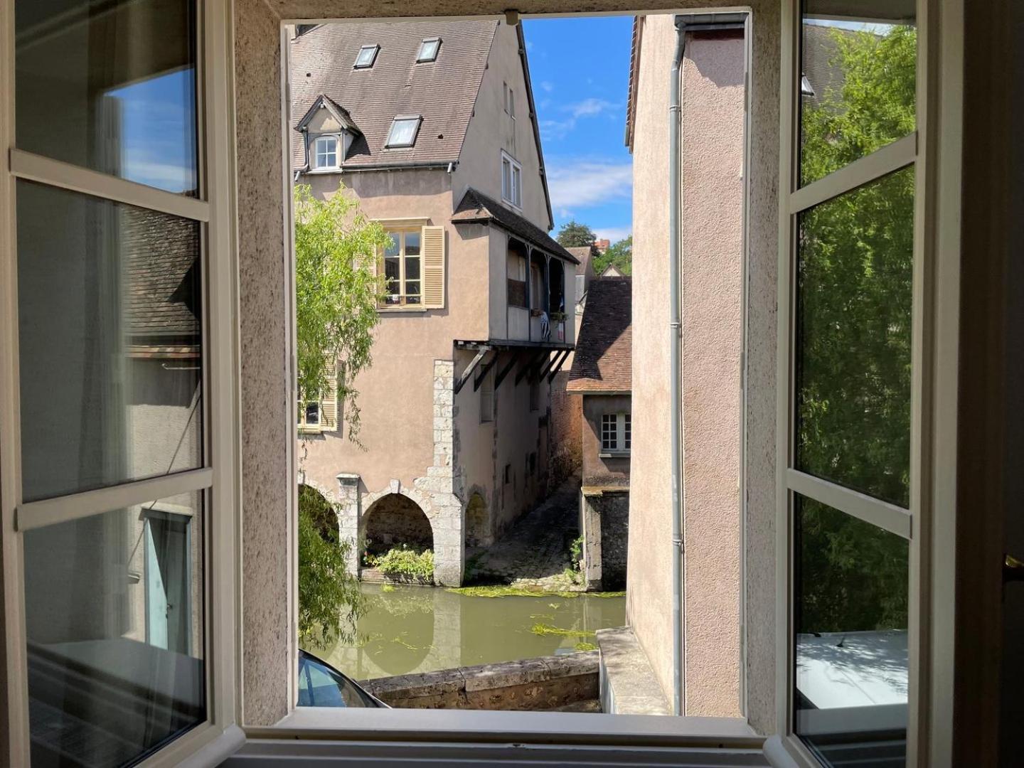 Apartamento Au Bord De L'Eure - Free Parking Chartres Exterior foto