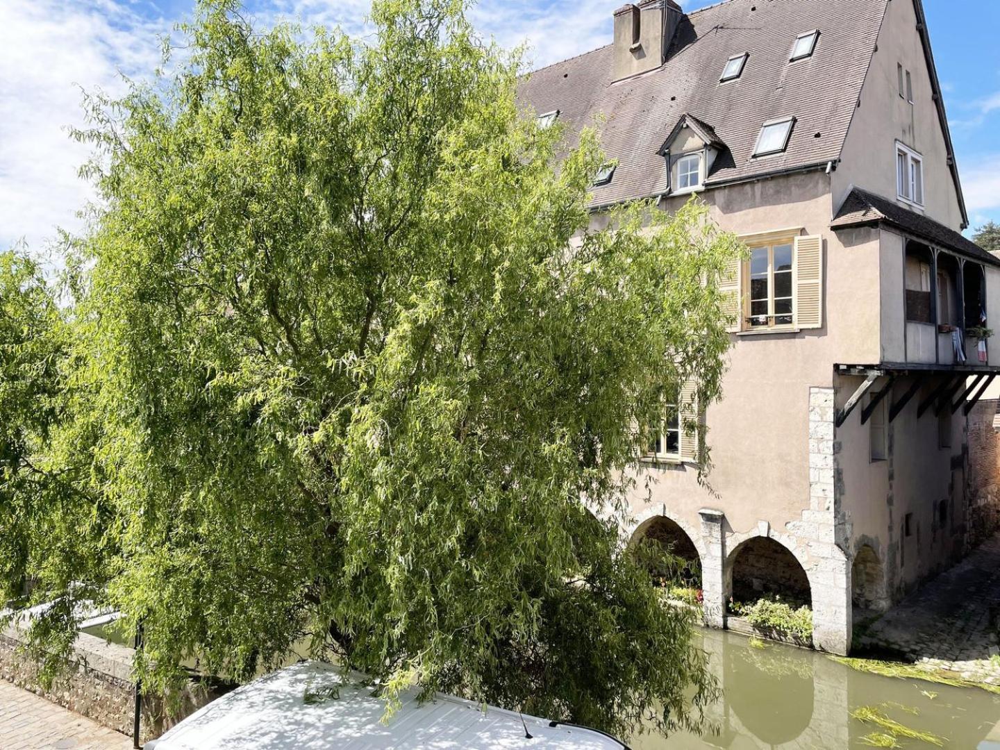 Apartamento Au Bord De L'Eure - Free Parking Chartres Exterior foto